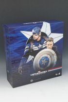 Captain America The Winter Soldier - Cap & Steve Rogers (Chris Evans) - Figurines 30cm Hot Toys Sideshow MMS 243