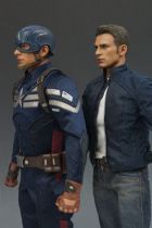 Captain America The Winter Soldier - Cap & Steve Rogers (Chris Evans) - Figurines 30cm Hot Toys Sideshow MMS 243