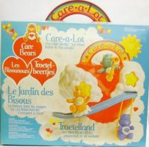 Care Bears - Kenner - Action Figure - Care-A-Lot playset