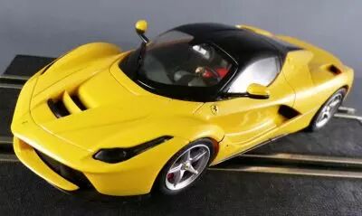 Carrera Digital 30681 - Ferrari LaFerrari  Yellow Modified Evolution no Bo