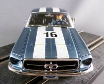 Carrera Digital 30758 - Ford Mustang GT N°16 sans Moteur ni Guide ni Décodeur sans Boite Slot Car 1/32