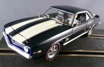 Carrera Evolution 25464 - Chevrolet Camaro SS396 1969 Blue White Stripes Slot Car 1:32 2