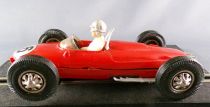 Carrera Universal 401 - Ferrari 156 F1 Rouge #6 Phil Hill sans Boite 1/32