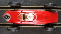 Carrera Universal 401 - Ferrari 156 F1 Rouge #6 Phil Hill sans Boite 1/32