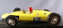 Carrera Universal 403 - Lotus Climax Cooper T66 F1 Jaune Pale sans Bande Rouge N°6 sans Boite 1/32