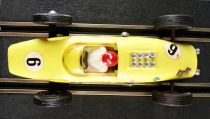 Carrera Universal 403 - Lotus Climax Cooper T66 F1 Jaune Pale sans Bande Rouge N°6 sans Boite 1/32