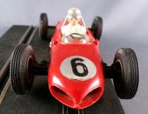 Carrera Universal 40401 - Ferrari 156 F1 Red #6 Phil Hill no Box 1:32 2