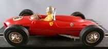 Carrera Universal 40401 - Ferrari 156 F1 Rouge #6 Phil Hill sans Boite 1/32