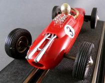 Carrera Universal 40402 - Lotus 25 Climax F1 Red #3 1962 J. Brabham Boxed 1:32