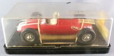 Carrera Universal 40402 - Lotus 25 Climax F1 Red White Stripes #15 Boxed 1:32
