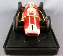 Carrera Universal 40402 - Lotus 25 Climax F1 Red White Stripes #15 Boxed 1:32
