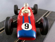 Carrera Universal 40402 - Lotus 25 Climax F1 Rouge Bandes Bleues N°9 1962 sans Boite 1/32