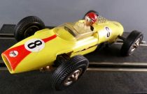 Carrera Universal 40403 - Lotus Climax / Cooper T66 F1 Jaune Pale N°8 sans Boite 1/32