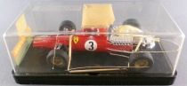 Carrera Universal 40405 - Ferrari 312 F1 Spaghetti N°3 Bandes Blanches 1967 L.Bandini en Boite 1/32