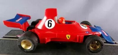 Carrera Universal 40408 - Ferrari 312 T F1 Rouge N�6 sans Boite 1/32