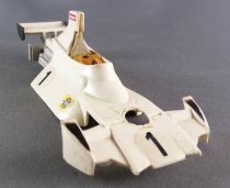 Carrera Universal 40409 - Carrosserie de Brabham F1 BT 44 Blanche N°1 sans Boite 1/32