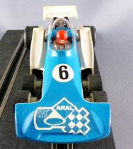 Carrera Universal 40410 - Ford Tyrell P34 F1 Blanche & Bleue N° 6 en Boite 2