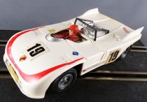 Carrera Universal 40417 - Porsche 908 Blanche Bande Rouge N°19 sans Boite 1/32