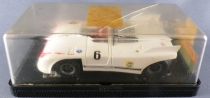 Carrera Universal 40432 - Porsche 908 Blanche Bande Rouge N°6 en Boite 1/32