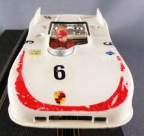 Carrera Universal 40432 - Porsche 908 Blanche Bande Rouge N°6 en Boite 1/32