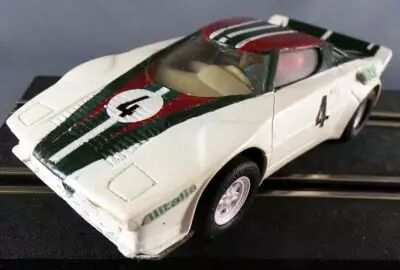 Carrera Universal 40440 - Lancia Stratos Repeinte sans Boite 1/32