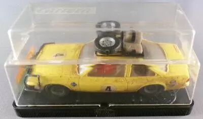 Carrera Universal 40442 - Opel Manta 400 Rally Boxed 1:32