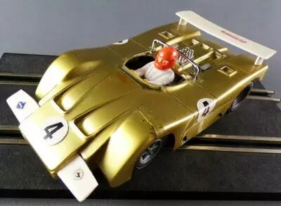 Carrera Universal 40467 - March 707 Dor�e N�4 Guide Profi/Evolution sans Boite 1/32 Compatible Scalextric
