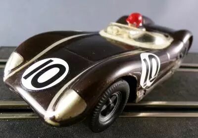 Carrera Universal 404?? - Shelby Cobra Lexan Chocolat M�tallis� Bandes Argent�es N�10 sans Boite 1/32
