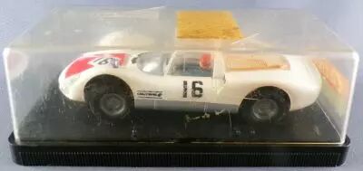 Carrera Universal 426 - Porsche Carrera 6 Blanche N�16 Eclairage en Boite 1/32
