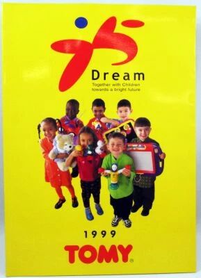Catalogue professionnel Tomy 1999 (Sylvanians Families, Fluffy Surprise, Gillie, Mes Jolis Chevaux...)