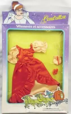 Cendrillon - Poup�e Mannequin Disney - Robe de bal orange