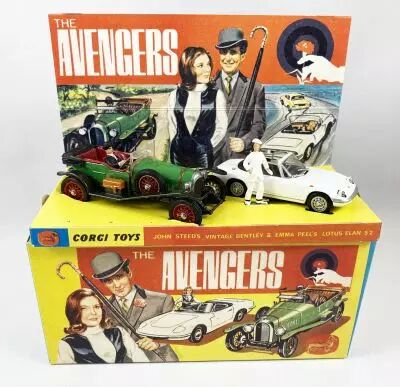 Chapeau Melon et Bottes de Cuir (The Avengers) - Corgi Gift Set n�40 (Repro) - John Steed\'s Vintage Bentley & Emma Peel\'s Lotus 