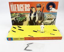 Chapeau Melon et Bottes de Cuir (The Avengers) - Corgi Gift Set n°40 (Repro) - John Steed\'s Vintage Bentley & Emma Peel\'s Lotus 