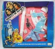 Charlie\'s Angels - \ Very Special Slalom\  accessory set - Raynal Hasbro