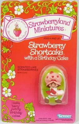 Charlotte aux fraises - Figurine pvc neuve en blister - Charlotte et le g�teau d\'anniversaire