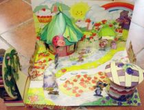 charlotte_aux_fraises___miniatures_play_set___strawberryland_diorama__loose_
