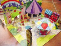 charlotte_aux_fraises___miniatures_play_set___strawberryland_diorama__4_