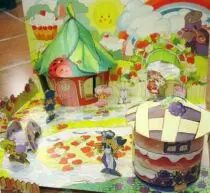charlotte_aux_fraises___miniatures_play_set___strawberryland_diorama__1_