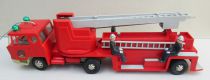 CHR - Bernard Fire Truck Pomper Big Ladder Wire Guided 45cm Boxed