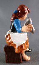 Cinderella - Bullyland PVC Figure - Cinderella seated