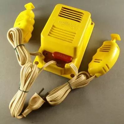 Circuit 24 - Transformateur 110/200V 12V 35VA 50HZ + Poign�es 1