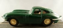 Circuit 24 ref 8205 - Green Jaguar E Type #8 Off-White Wheels Boxed