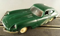 Circuit 24 réf 8205 - Jaguar Type E Verte N°8 Jantes Blanc Cassé en Boite