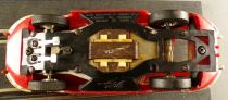 Circuit 24 ref 8205 - Red Jaguar E Type Chrome Wheels 1
