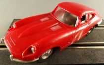 Circuit 24 ref 8205 - Red Jaguar E Type Chrome Wheels 2