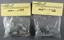 Circuit 24 Ref 8916 - 2 x Metal Clips Clamps for Tracks Mint in Bag