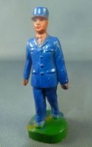Clairet - 48mm- Officer walking