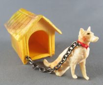 Clairet - The Farm - Doghouse with Seated Dog