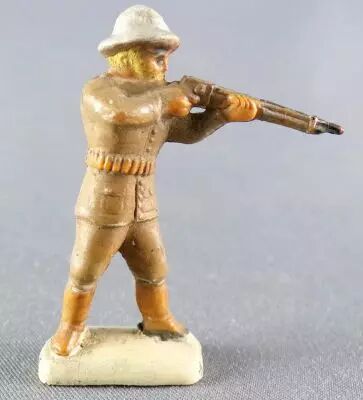 Clairet - Zoo - Plastic Figure 40mm - Colonial Hunter Firing Rifle