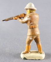 Clairet - Zoo - Plastic Figure 40mm - Colonial Hunter Firing Rifle